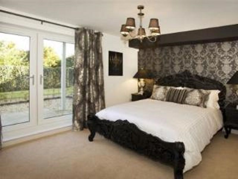 Oakhill Apartments EDI Room photo
